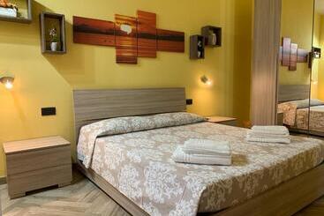 민박 Paradise Home