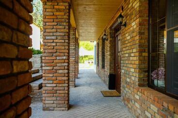 Chalet Dilijan Hotel & Restauarant