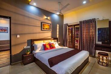 هتل Alleppey Haven Beach Villa