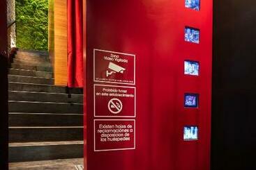 هتل Zrooms&suites Hostel Boutique