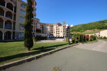 Menada Negresco Apartments