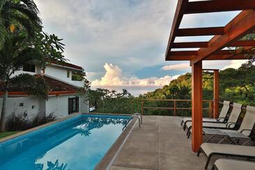 Casa Frangipani - Montezuma