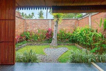 پانسیون Villa So Long Banyuwangi   Ijen