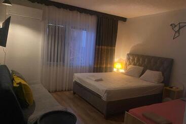 Zani Hostel
