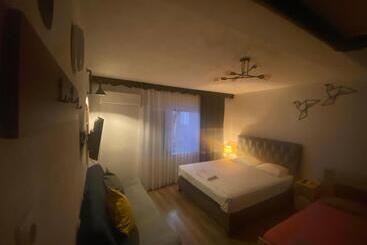 Zani Hostel
