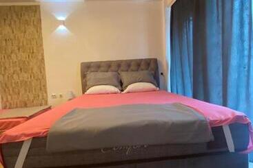 Zani Hostel