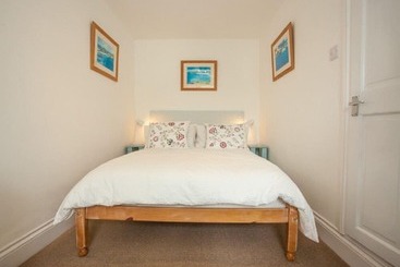 Harbour View Cottage