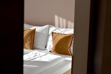 Rooms & Amoria Spa For Adults Only   Hotel Jägerhof Wörthersee