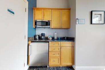 Stylish Downtown Studio In The Boston, C.ave #34