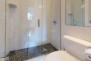 Stylish Downtown Studio In The Boston, C.ave #34