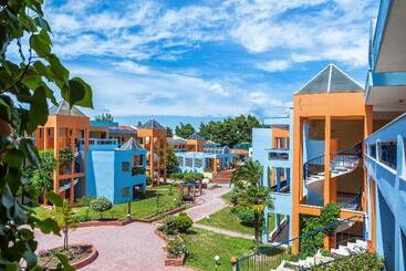 Atrium Hotel