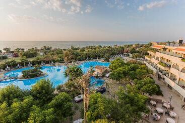 Grand Palladium Sicilia Resort & Spa