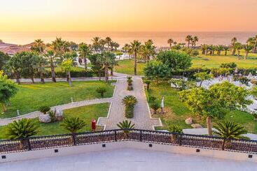 Grand Palladium Sicilia Resort & Spa