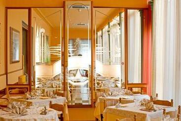 هتل Albergo Nazionale