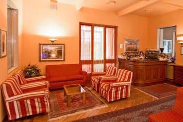 هتل Albergo Nazionale