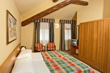هتل Albergo Nazionale