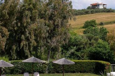 هتل Alexandros Palace