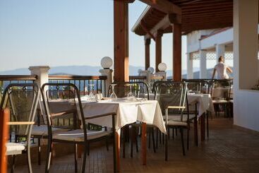 هتل Alexandros Palace