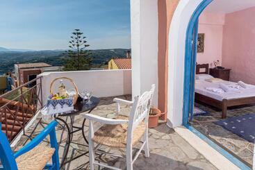 هتل Arolithos Traditional Village