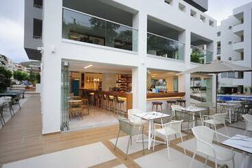هتل Atrium Ambiance