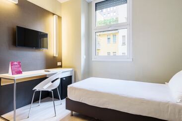 B&b Hotel Milano La Spezia