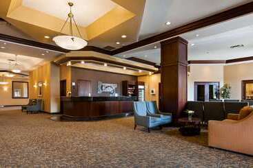 هتل Best Western Plus Winnipeg Airport