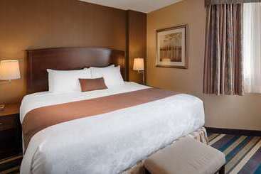 هتل Best Western Plus Winnipeg Airport