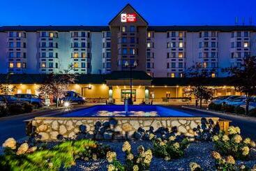 هتل Best Western Plus Winnipeg Airport