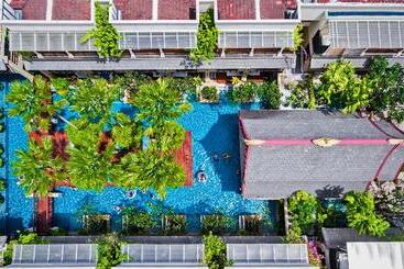 هتل Burasari Phuket Resort & Spa