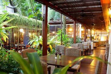 هتل Burasari Phuket Resort & Spa