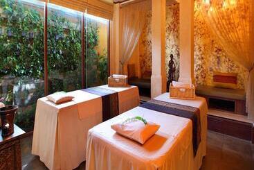 هتل Burasari Phuket Resort & Spa