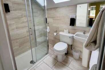 هتل The Clubhouse B&b