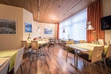 هتل Derby Interlaken   Action & Relax Hub