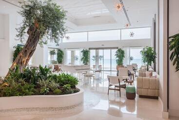 هتل Domes Miramare, A Luxury Collection Resort, Corfu Adults Only
