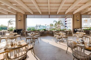 فندق Esperides Beach Resort