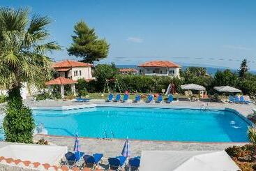 هتل Halkidiki Palace
