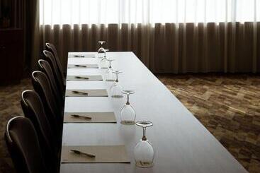 Holiday Inn Athens Attica Av, Airport W., An Ihg - Atina