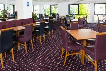 هتل Holiday Inn Express Hemel Hempstead, An Ihg