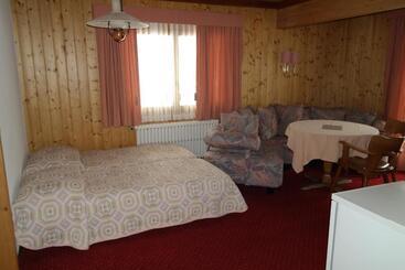 هتل Hôtel Ecureuil Villars