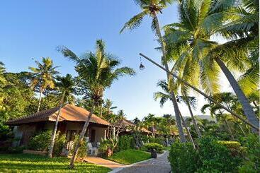 هتل Lanta Sand Resort & Spa