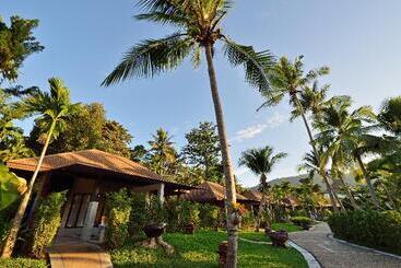 هتل Lanta Sand Resort & Spa