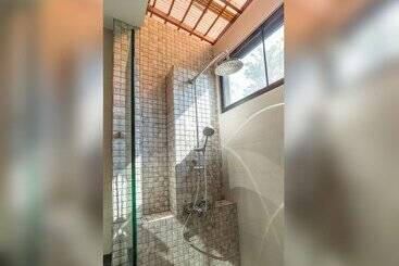 هتل Lanta Sand Resort & Spa
