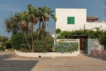 Maritalia Hotel Club Village   All Inclusive