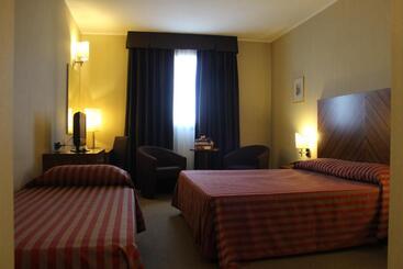 Mh Hotel Piacenza Fiera