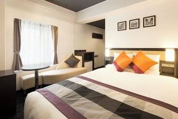 هتل Mystays Shinsaibashi