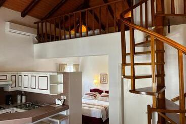 هتل Nissia Traditional Residences Spetses