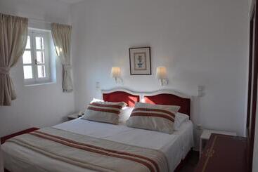 هتل Nissia Traditional Residences Spetses