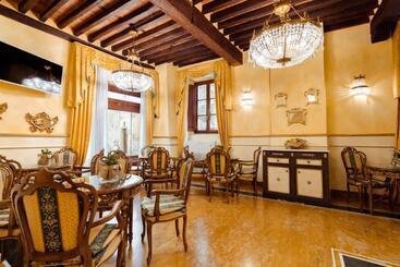 هتل Palazzo Alexander