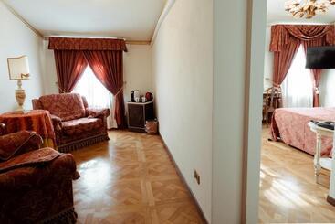 هتل Palazzo Alexander