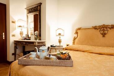 هتل Palazzo Alexander